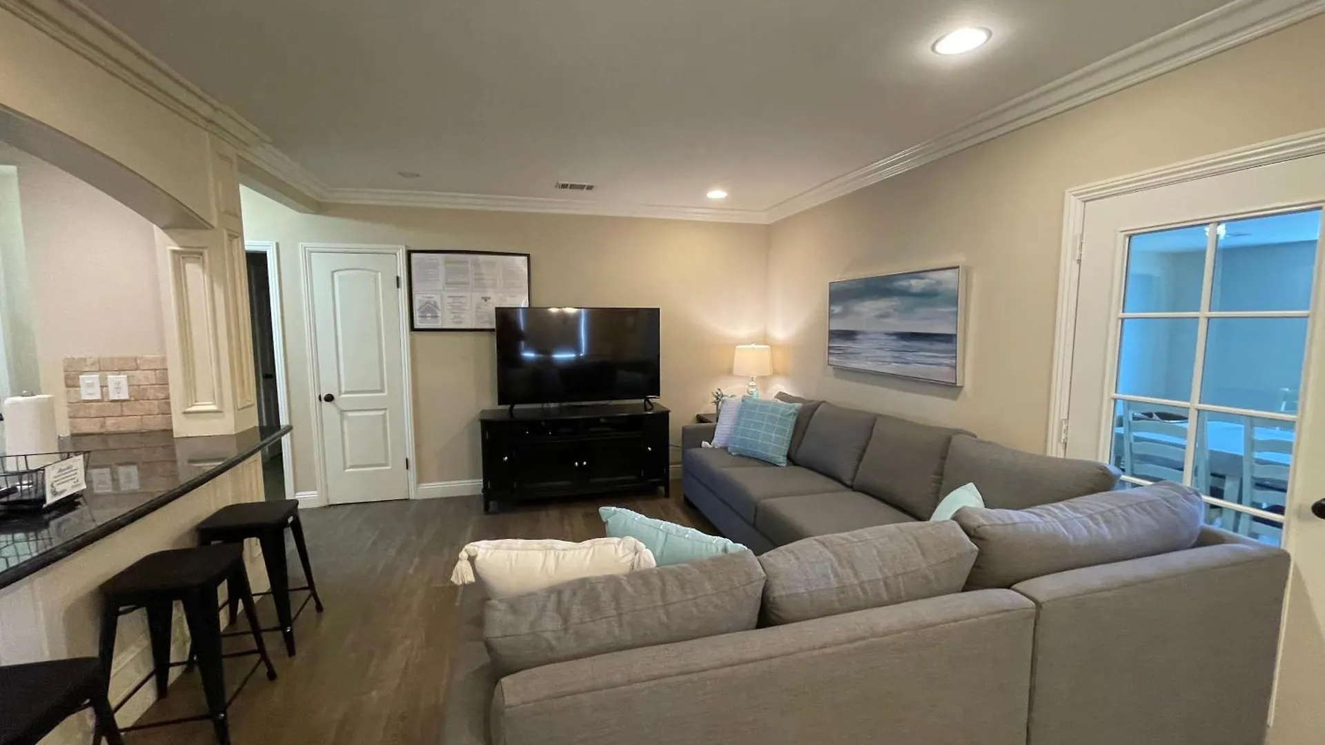 Wonderful 4 Bedroom 3 Bath Pool Home 3/4 Mile To Disney Anaheim Nyaraló