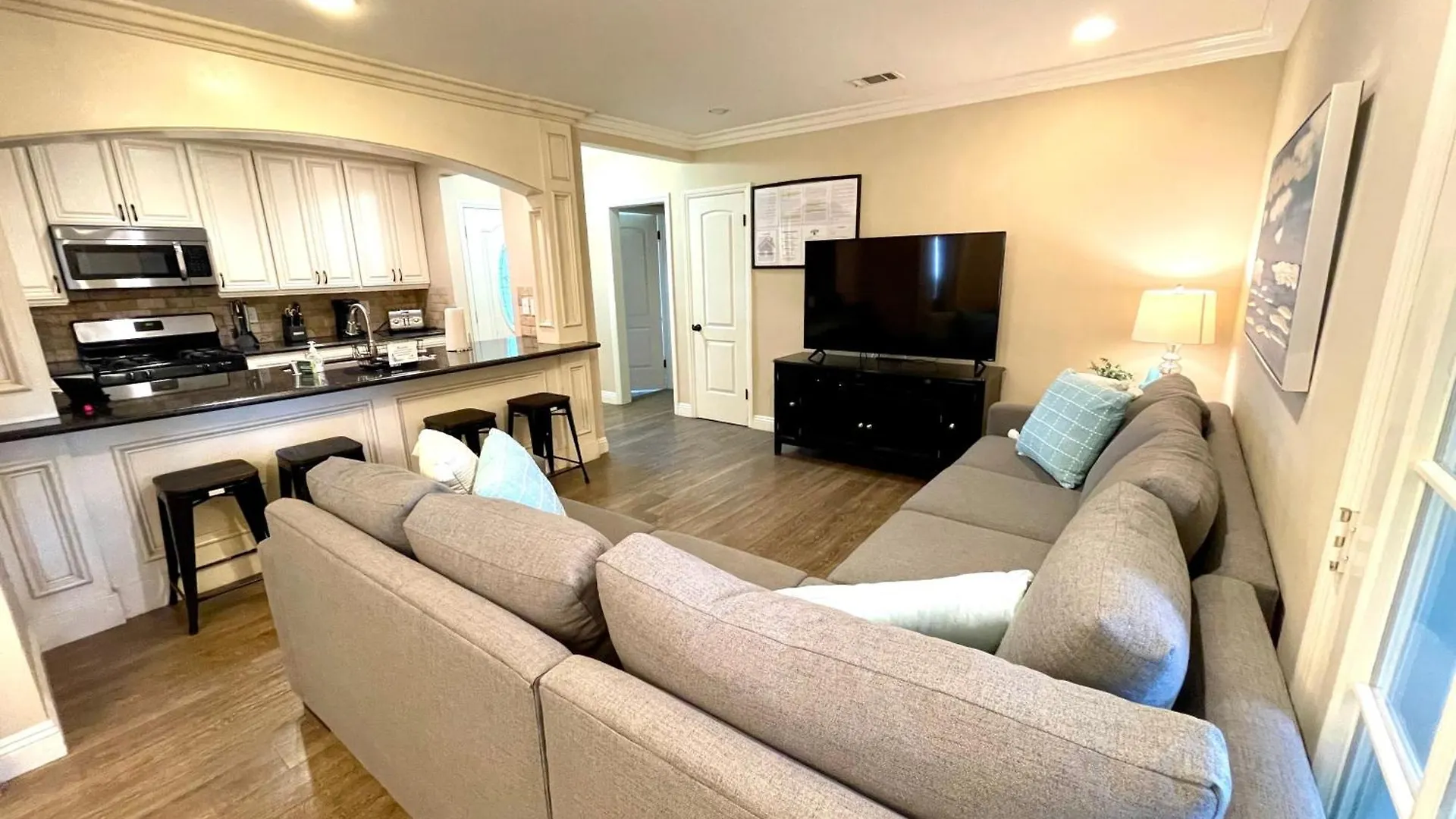 Nyaraló Wonderful 4 Bedroom 3 Bath Pool Home 3/4 Mile To Disney Anaheim