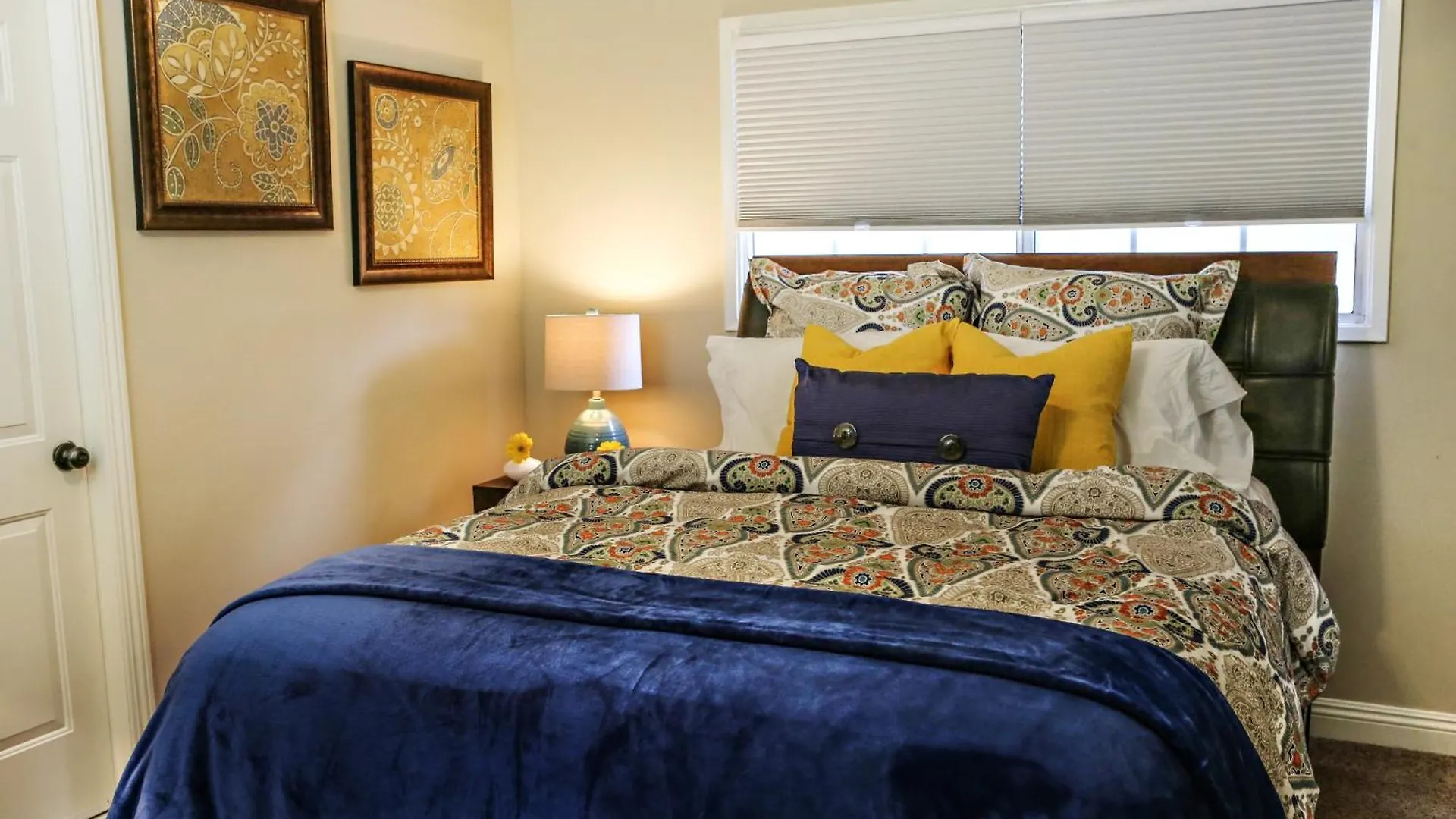 Wonderful 4 Bedroom 3 Bath Pool Home 3/4 Mile To Disney Anaheim