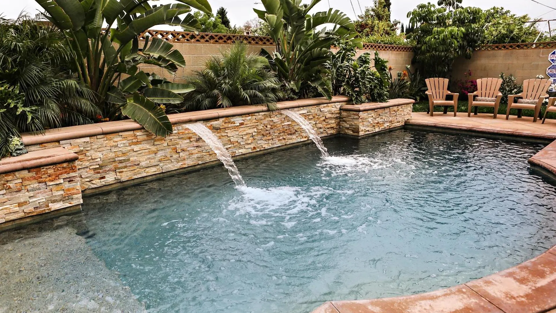 Wonderful 4 Bedroom 3 Bath Pool Home 3/4 Mile To Disney Anaheim